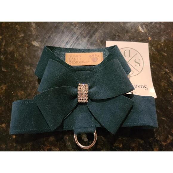 Susan Lanci Designs Tinkie Harness Nuveau Bow Dark Green Ultra Suede NEWS